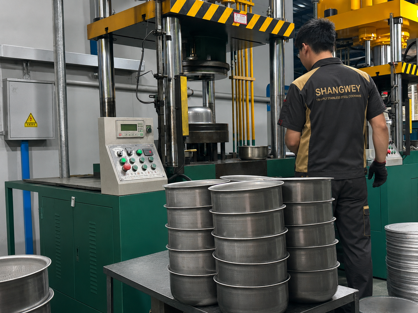 Cookware deep drawing process at Shangwey factory